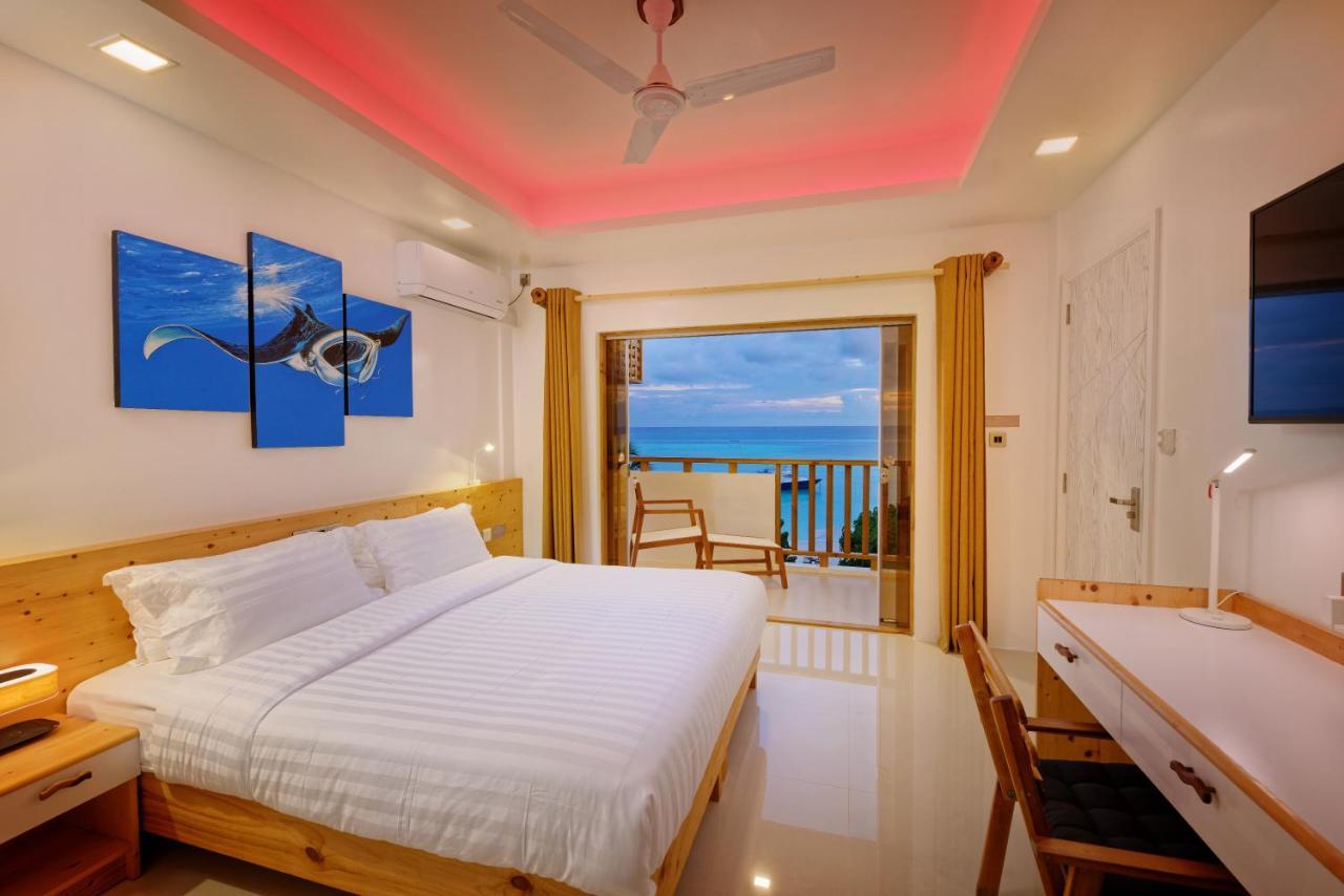 Luau Beach Inn, Maldives Fulidhoo Exterior photo