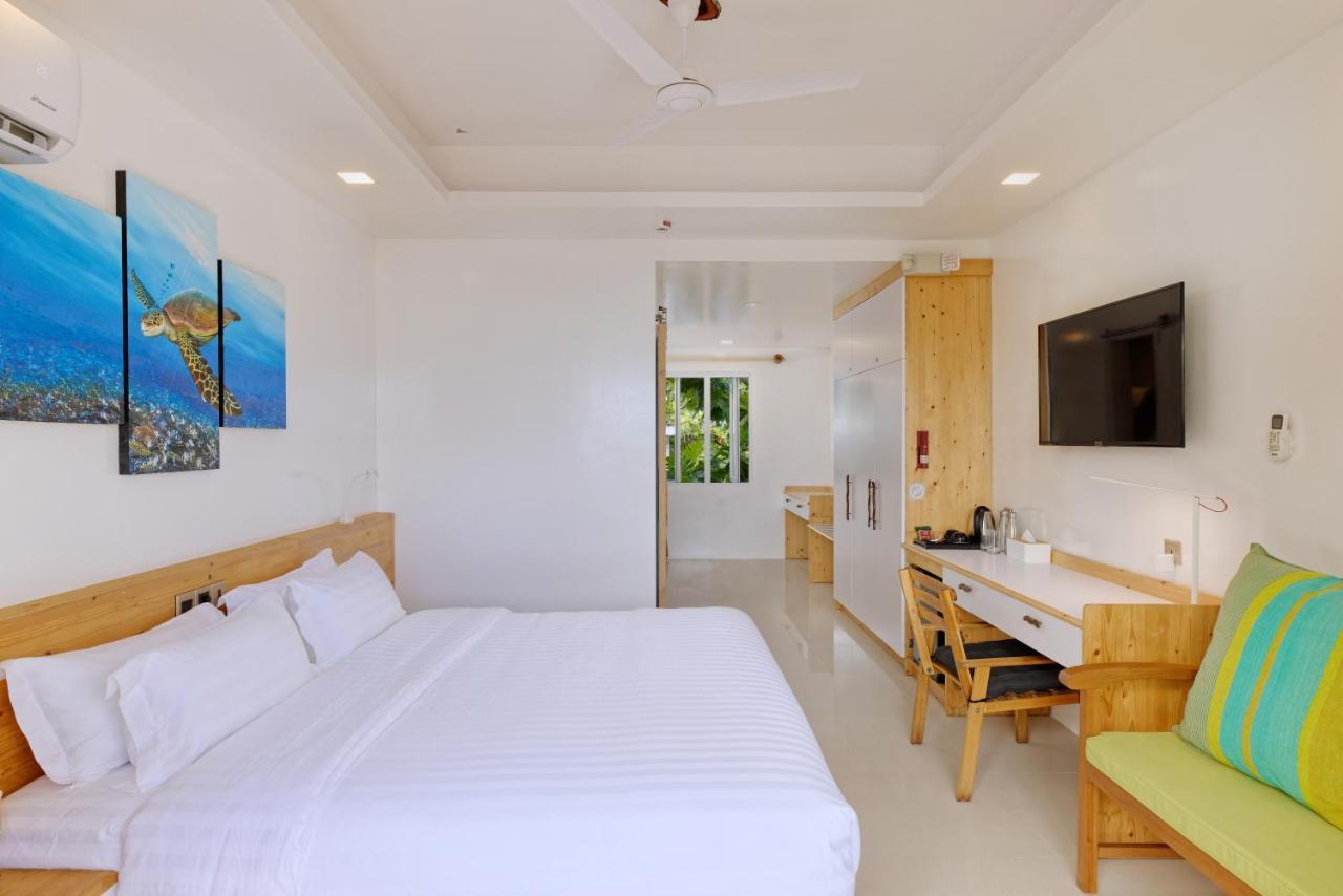 Luau Beach Inn, Maldives Fulidhoo Exterior photo