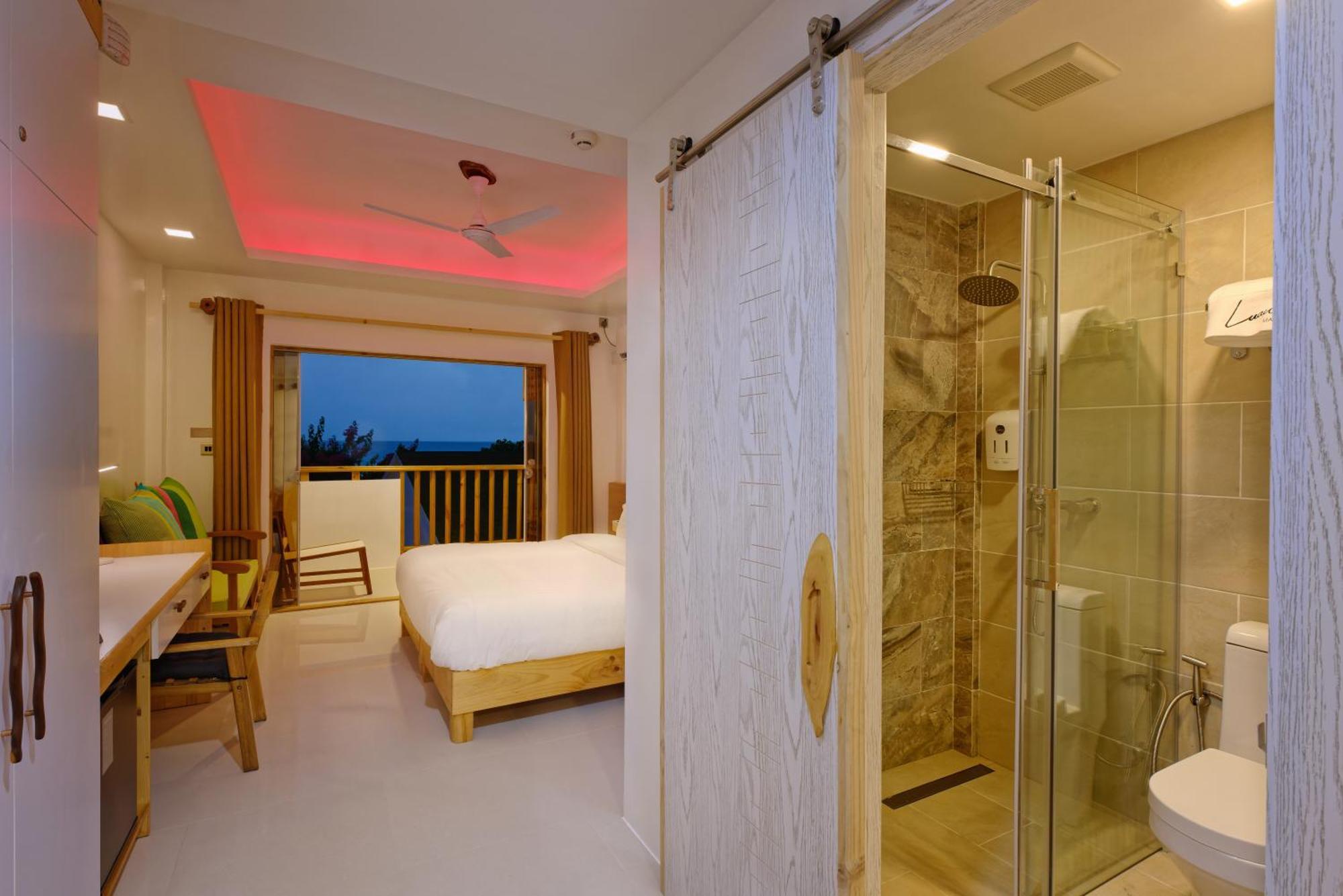 Luau Beach Inn, Maldives Fulidhoo Exterior photo